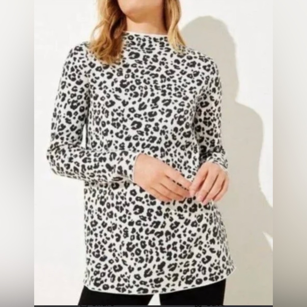 Loft animal print mock turtleneck sweater XS